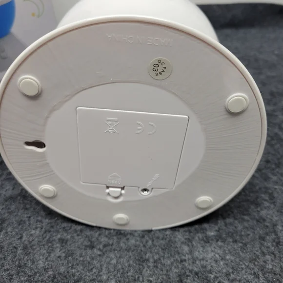 New Dream Rotating Project Lamp Cosmos Stars Color Changing Night Light Kid Room - Picture 2 of 7